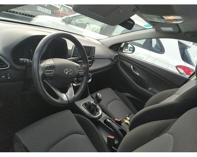 HYUNDAI I30