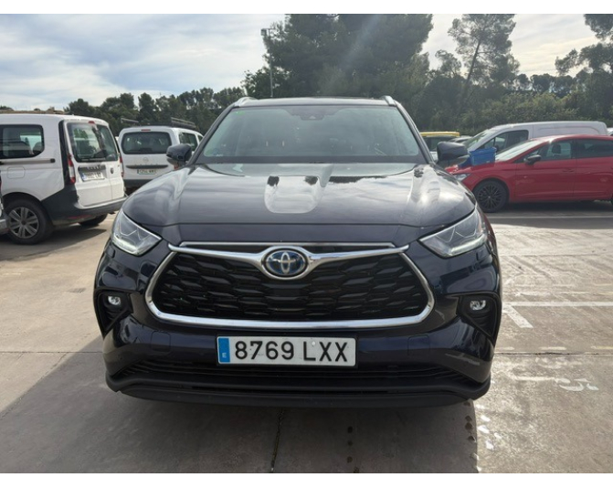 TOYOTA HIGHLANDER