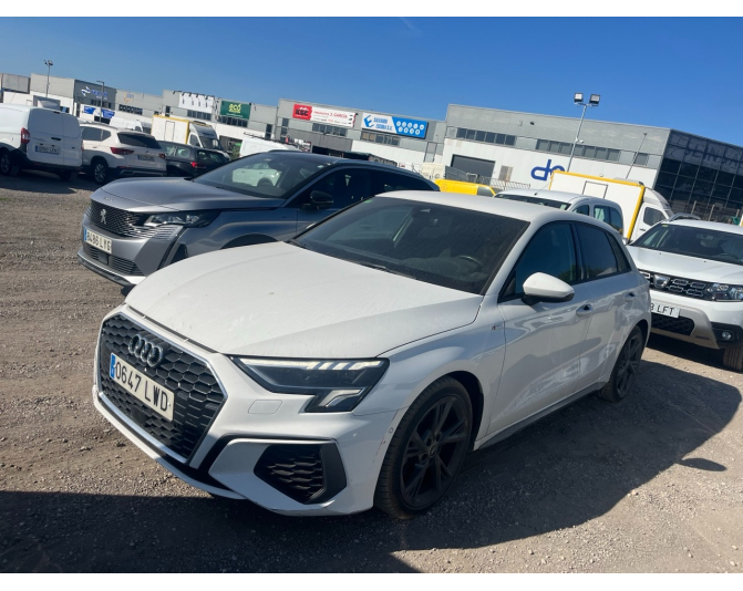 Renting cocheAUDI A3