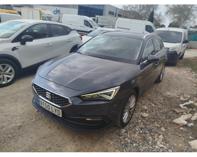 Renting cocheSEAT LEON