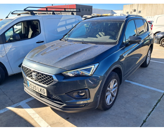 Renting cocheSEAT TARRACO