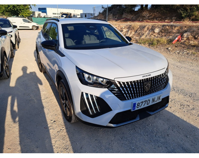 PEUGEOT 2008