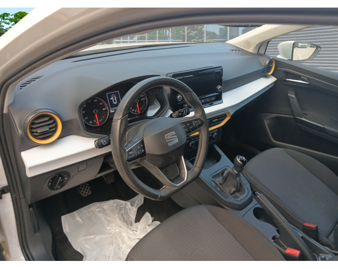 SEAT IBIZA