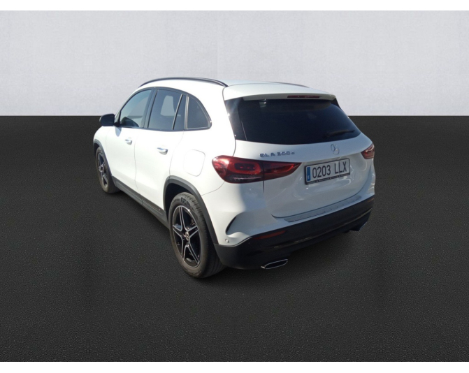 MERCEDES GLA