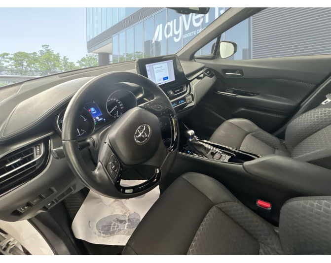 TOYOTA C-HR