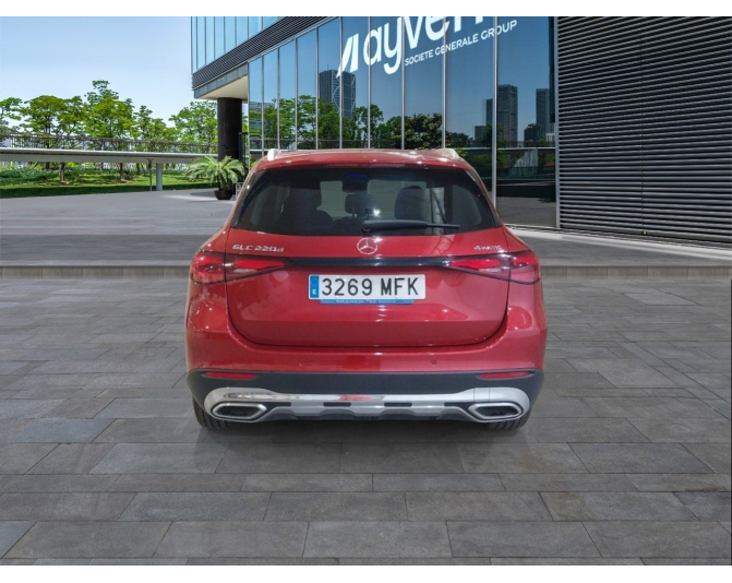 MERCEDES GLC