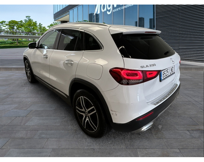 MERCEDES GLA