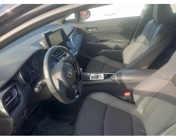TOYOTA C-HR