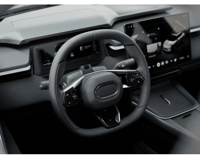 LYNK & CO 08