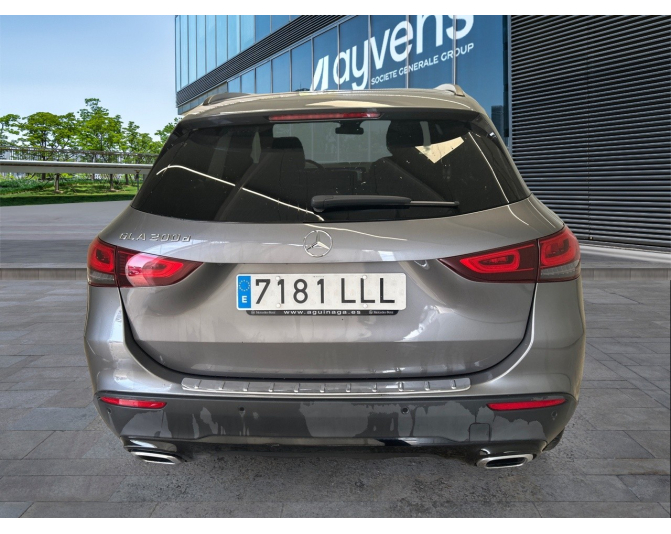 MERCEDES GLA