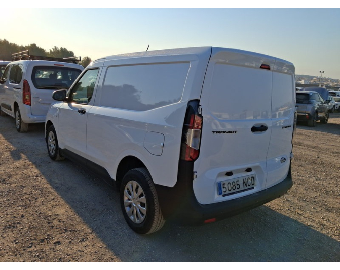 FORD TRANSIT COURIER