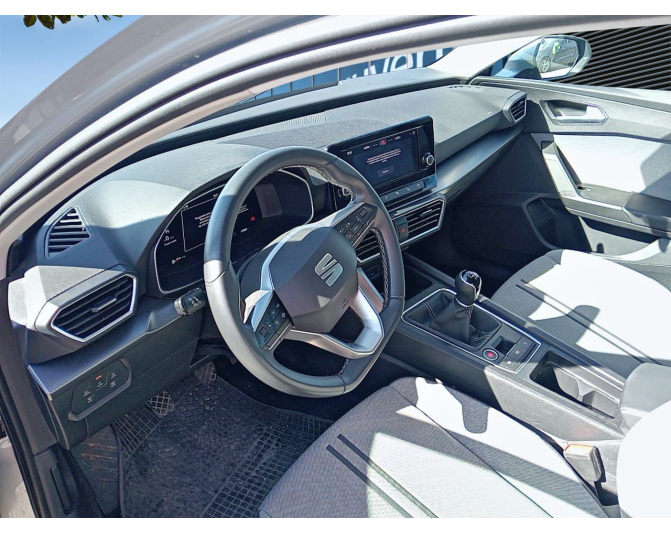 SEAT LEON