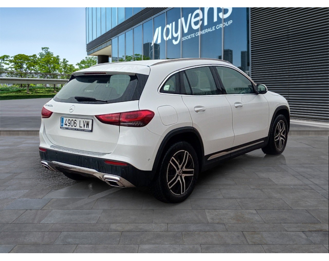 MERCEDES GLA