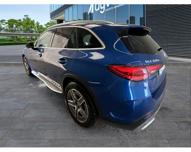 MERCEDES GLC