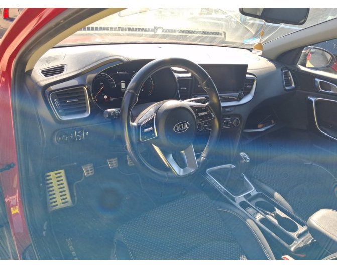 KIA XCEED