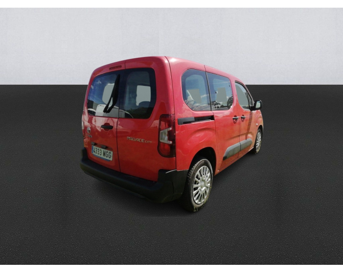 TOYOTA PROACE CITY VERSO
