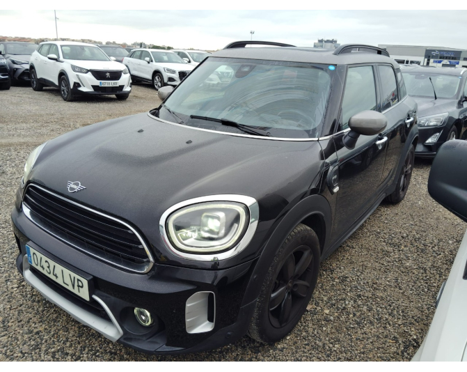Renting cocheMINI COUNTRYMAN