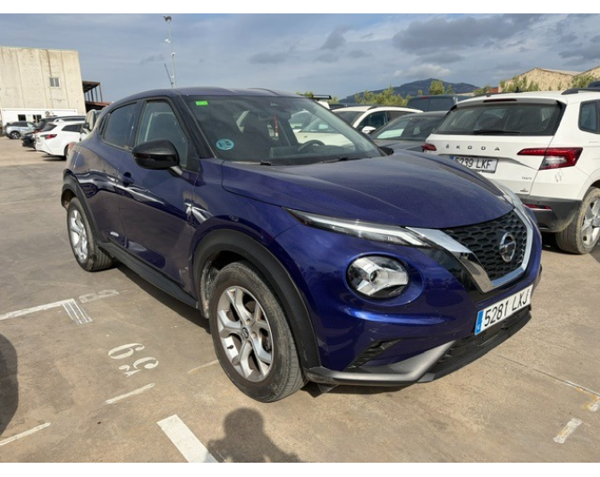 NISSAN JUKE