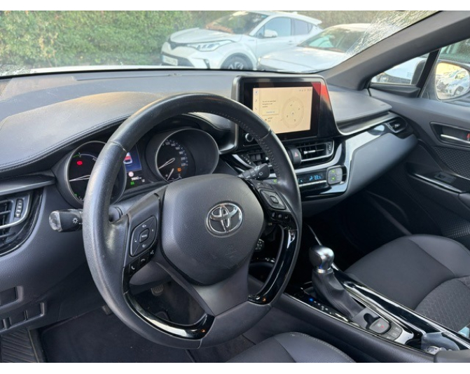 TOYOTA C-HR