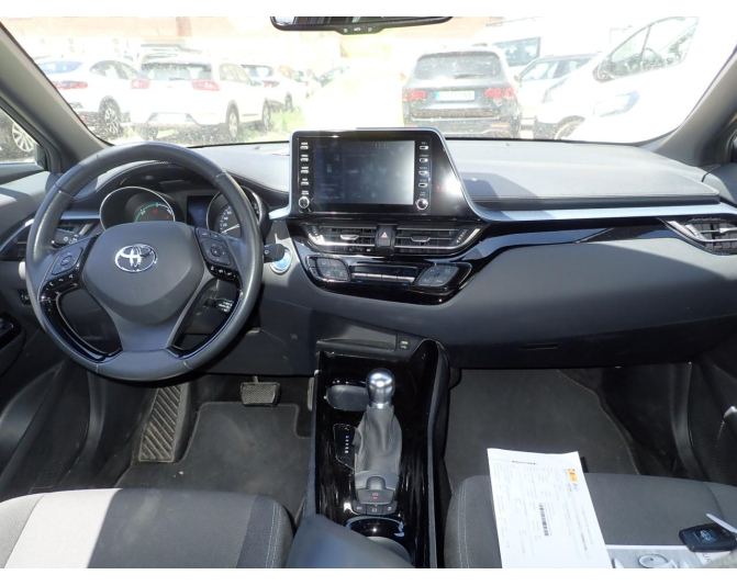 TOYOTA C-HR
