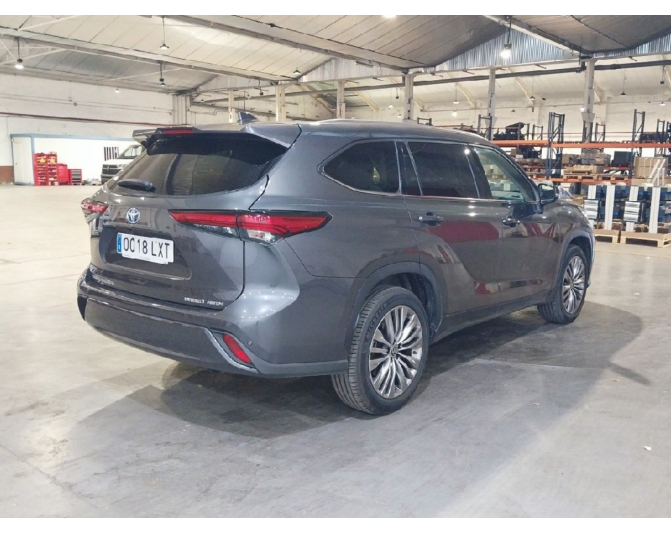 TOYOTA HIGHLANDER