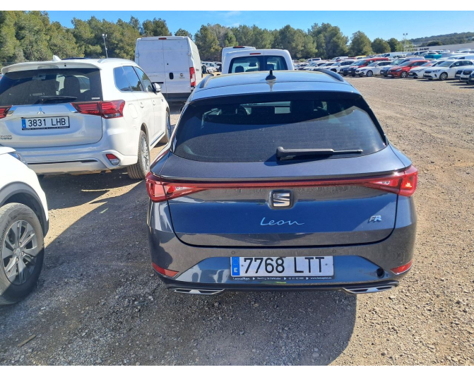 SEAT LEON