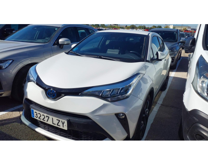Renting cocheTOYOTA C-HR