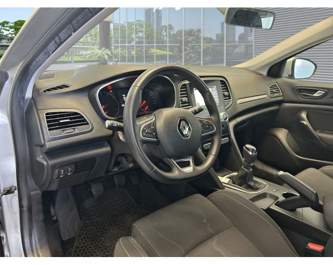 RENAULT MEGANE