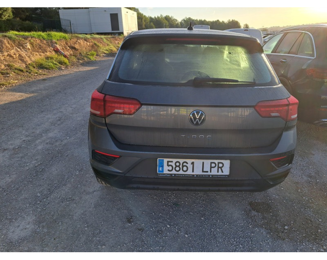 VOLKSWAGEN T-ROC