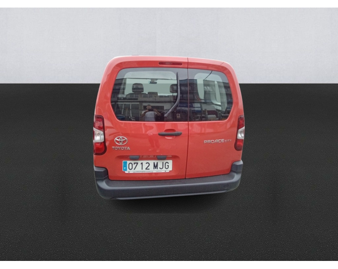 TOYOTA PROACE CITY VERSO