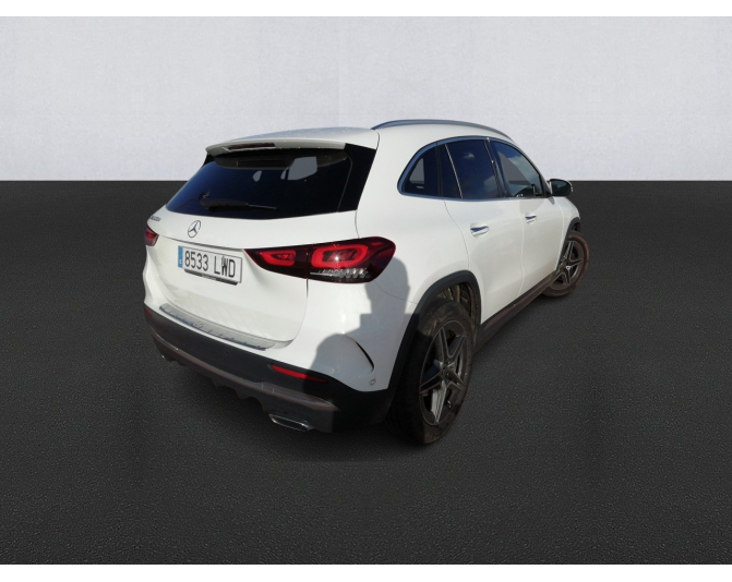 MERCEDES GLA