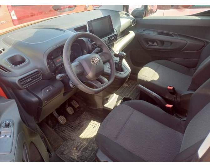 TOYOTA PROACE CITY VERSO
