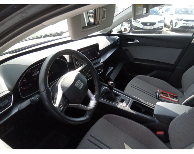 SEAT LEON