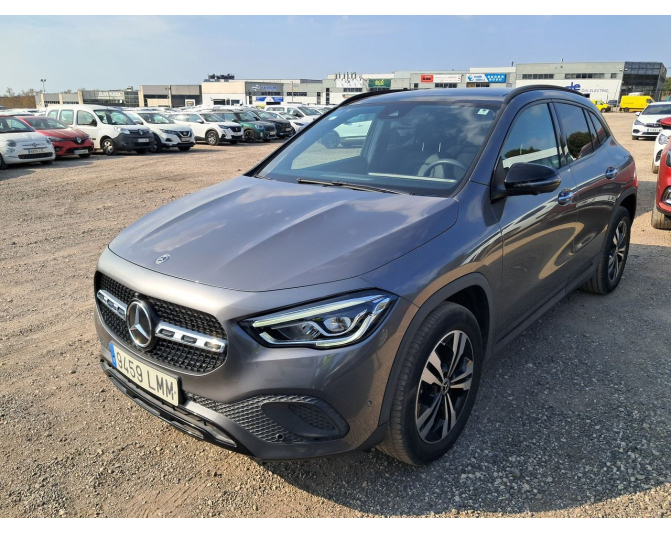 Renting cocheMERCEDES GLA