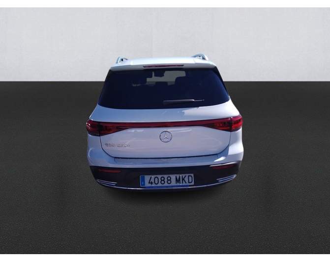 MERCEDES EQB