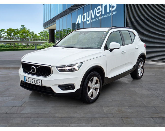 Renting cocheVOLVO XC40