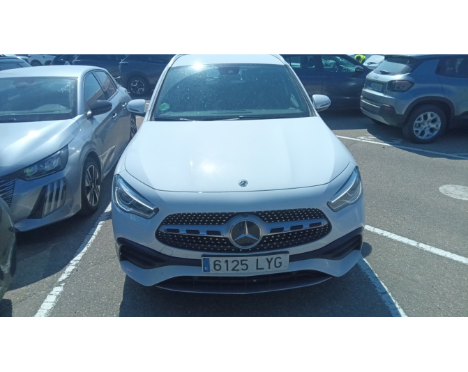 MERCEDES GLA