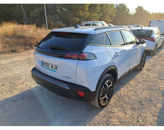PEUGEOT 2008