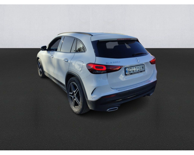 MERCEDES GLA