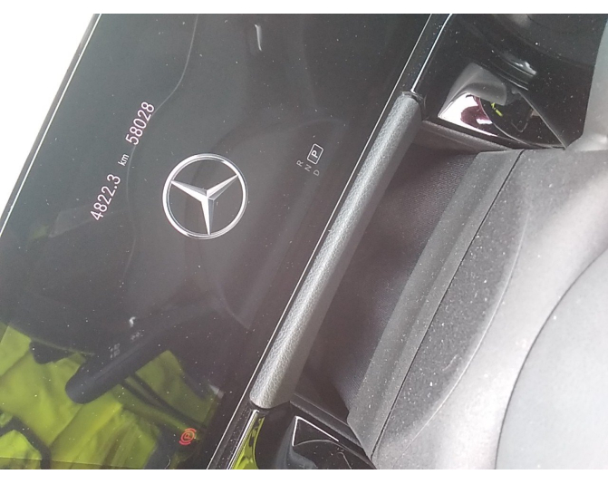 MERCEDES GLA
