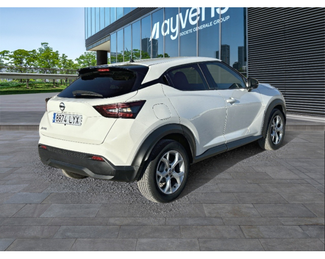 NISSAN JUKE