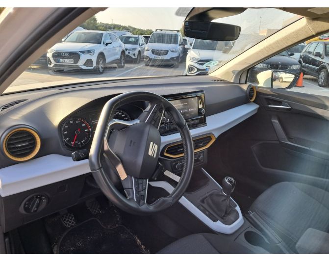 SEAT ARONA