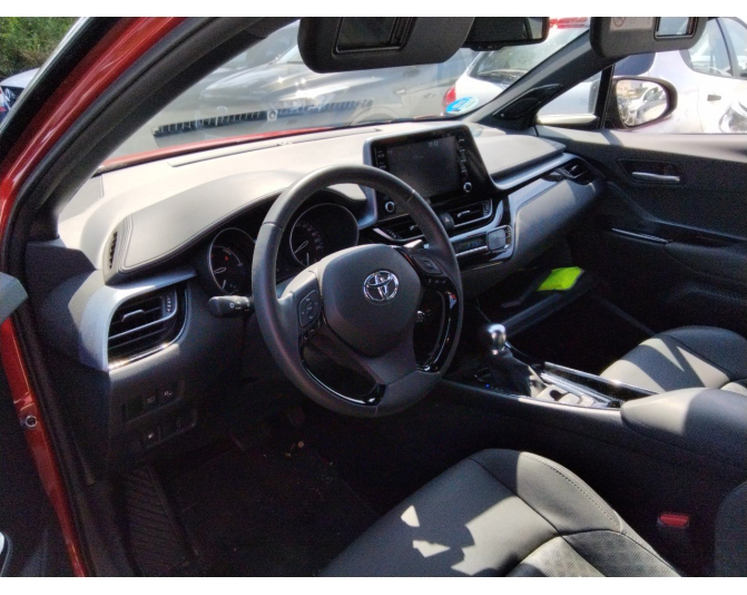 TOYOTA C-HR