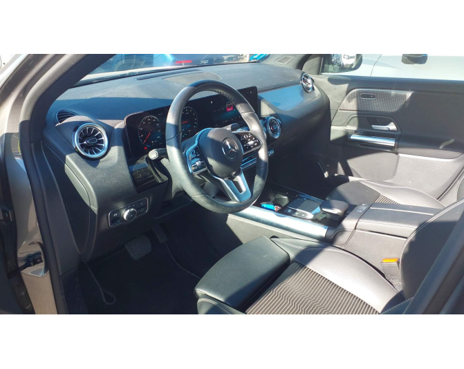 MERCEDES GLA