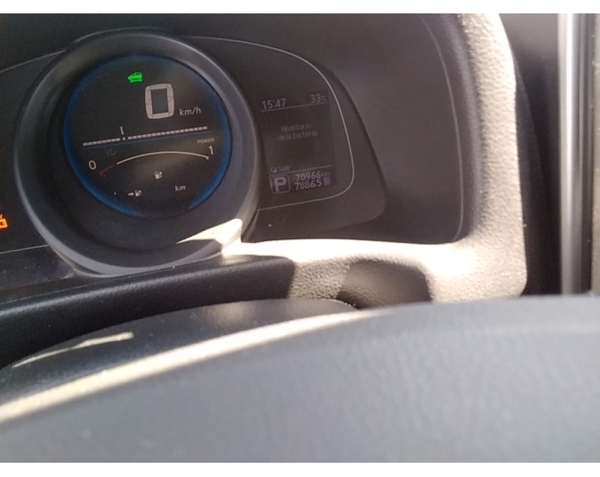 NISSAN NV200