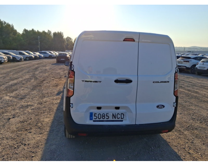 FORD TRANSIT COURIER