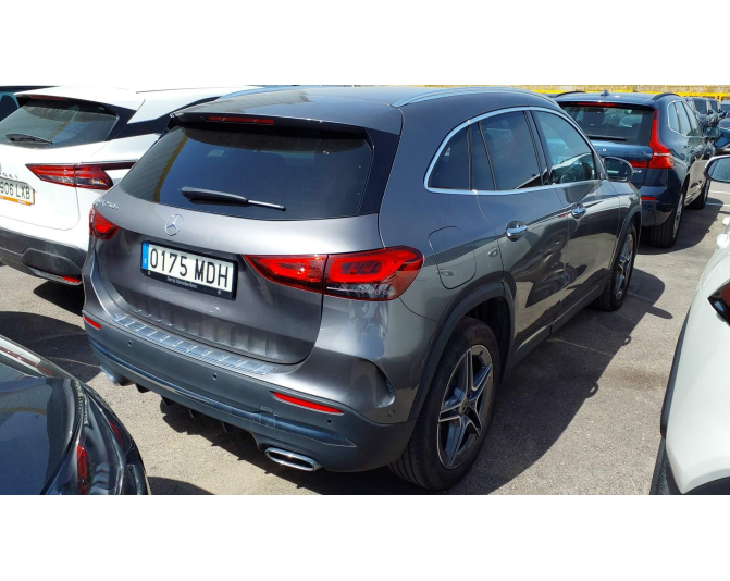 MERCEDES GLA