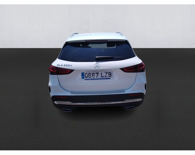 MERCEDES GLA