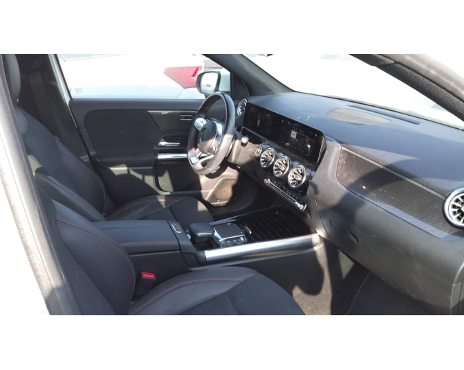 MERCEDES GLA