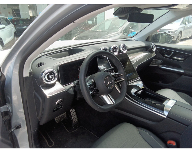 MERCEDES GLC